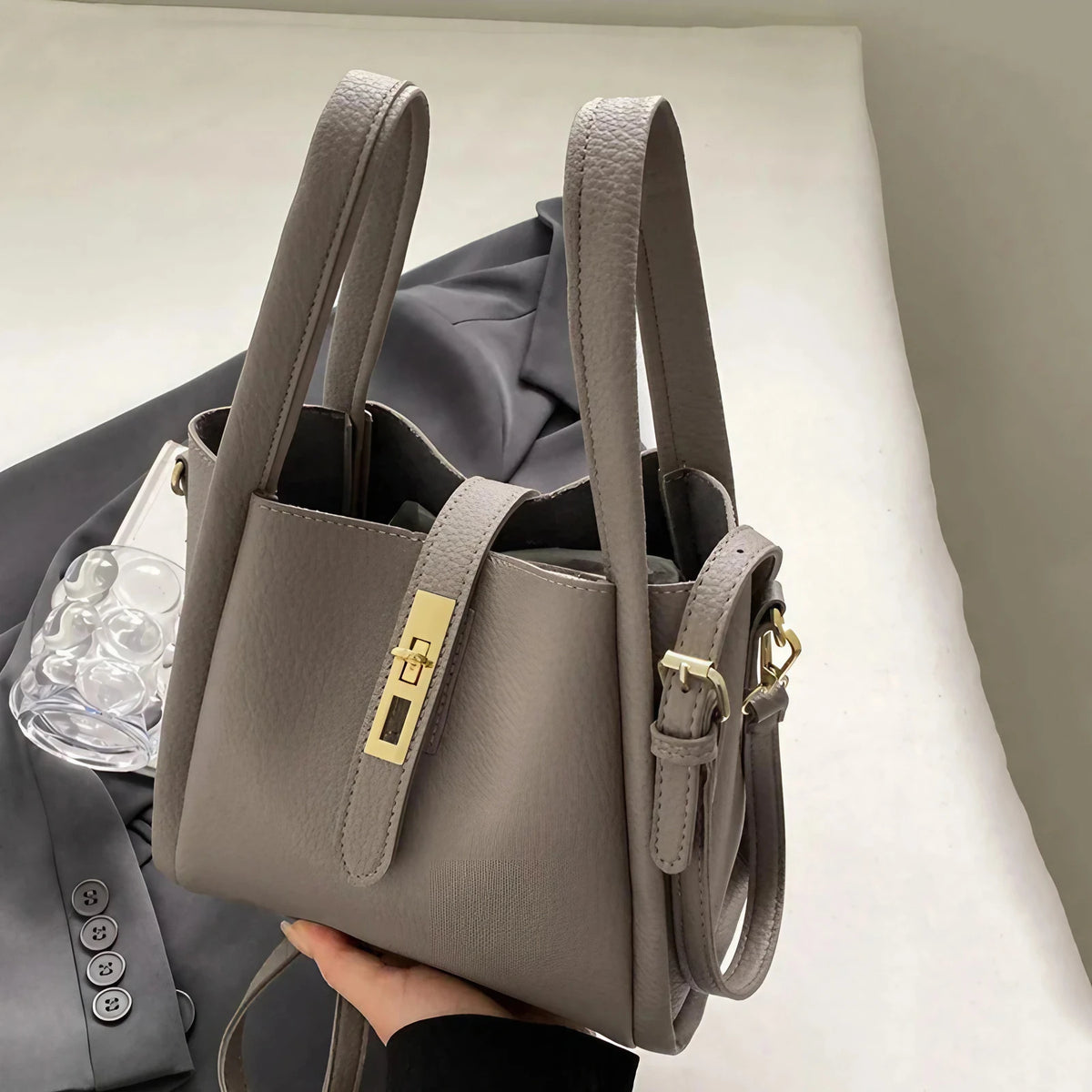 Sac à main femme à anses rigides et bandoulière, pochette amovible, gris