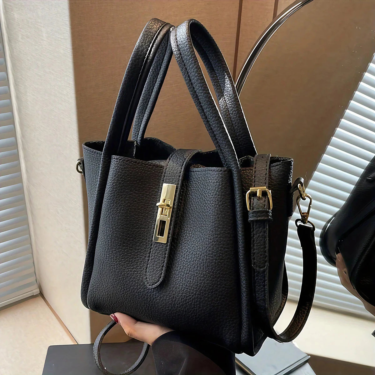 Sac à main femme à anses rigides et bandoulière, pochette amovible, noir