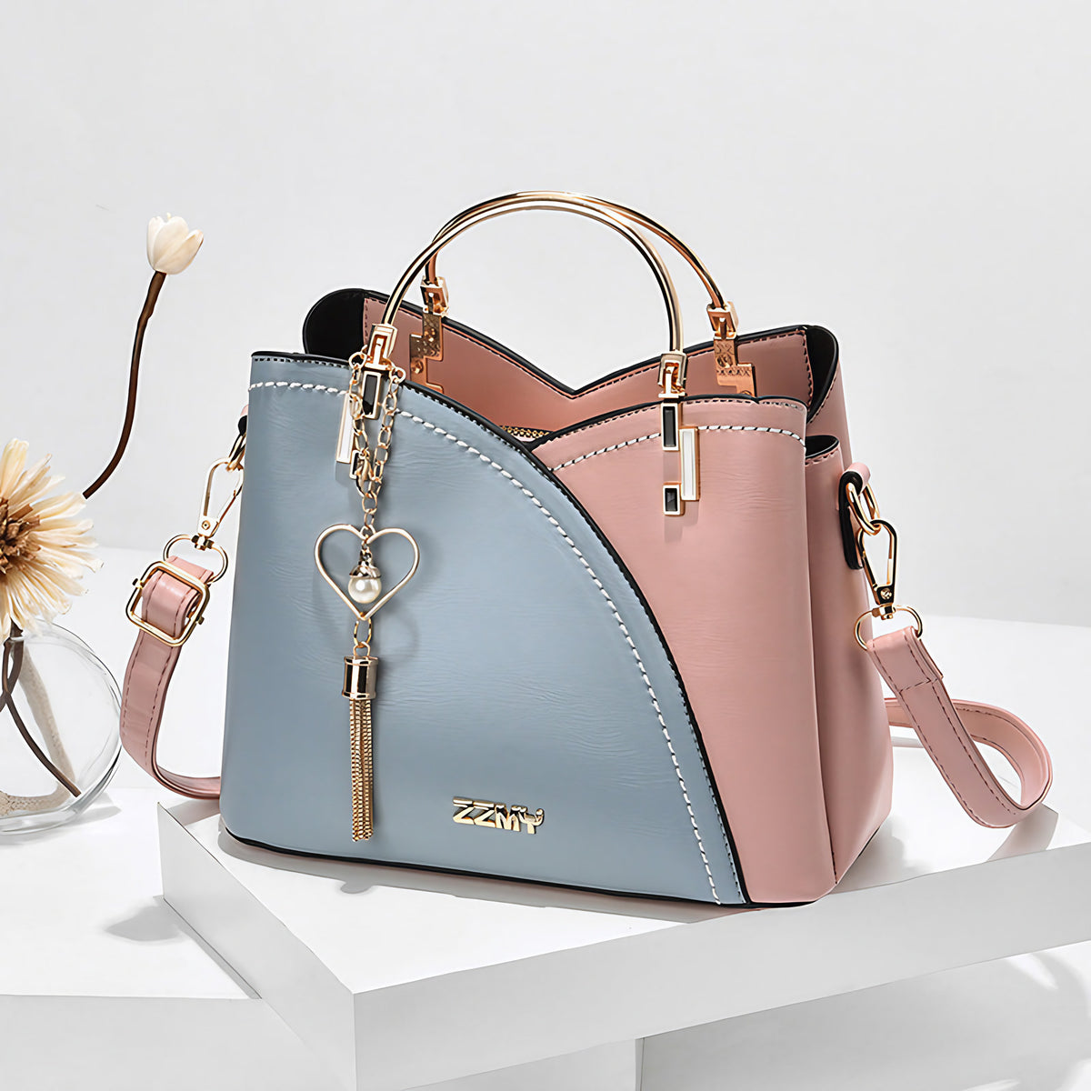 Sac à main femme bicolore à bandoulière réglable, six coloris, bleu et rose