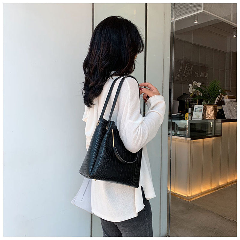 Sac à main femme effet croco noir, bandoulière amovible