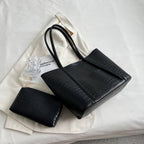 Sac à main trapèze femme noir brillant effet croco, 38 cm, noir