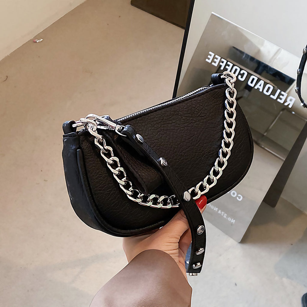 Sac à main noir femme à chaîne argentée, fermeture zip