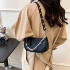 Sac à main noir femme à chaîne argentée, fermeture zip