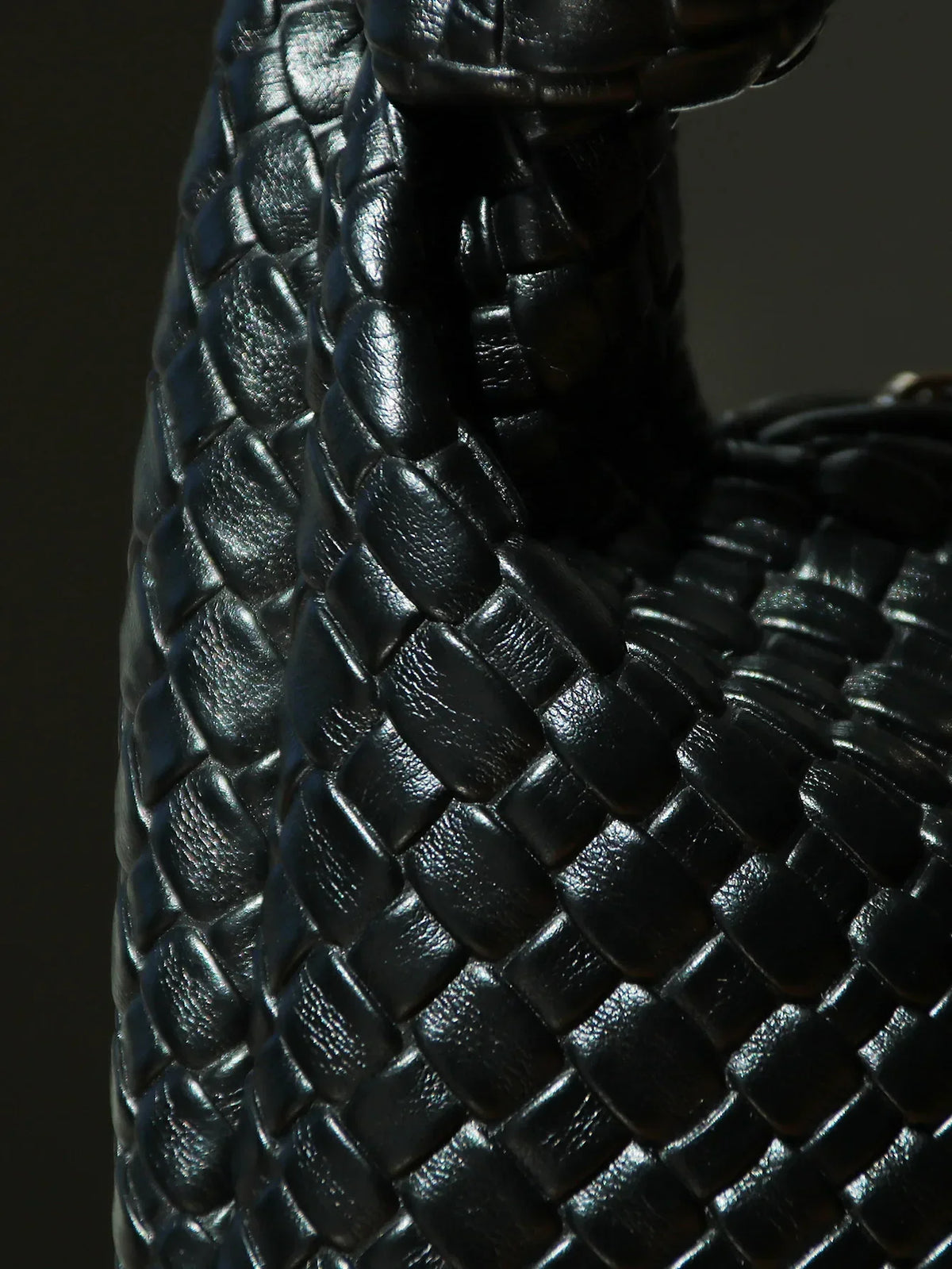 Sac à main rond tressé noir femme, nœuds décoratifs