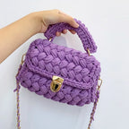 Petit sac en crochet femme, rabat et fermoir doré, 18 x 14 cm