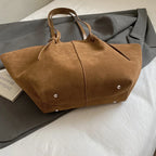 Grand sac cabas femme en suédine, anses rigides, pochette zippée