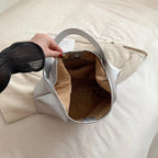 Sac hobo argenté femme en similicuir métallisé, 30 x 32 cm