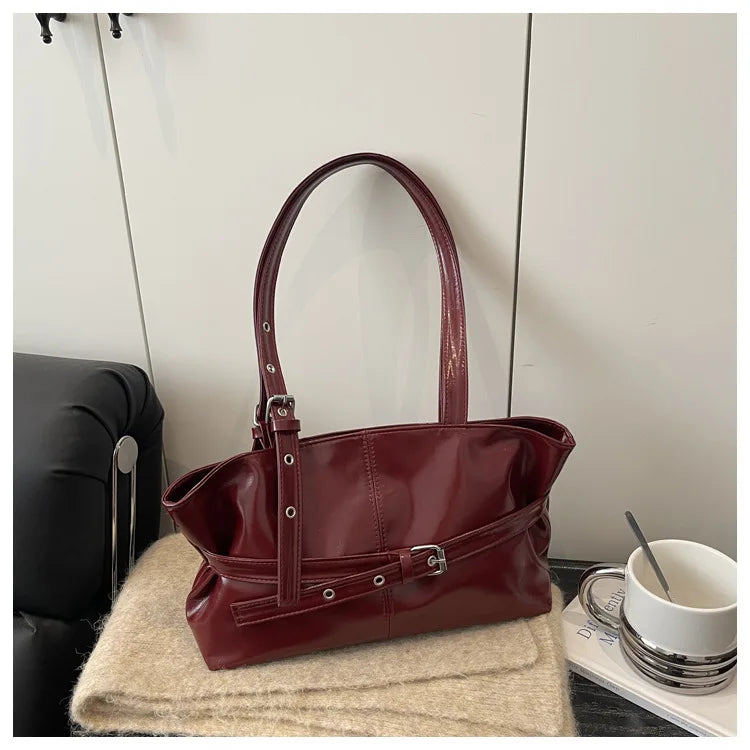 Sac à main femme en similicuir brillant, double anse, rouge