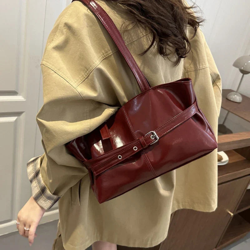 Sac à main femme en similicuir brillant, double anse