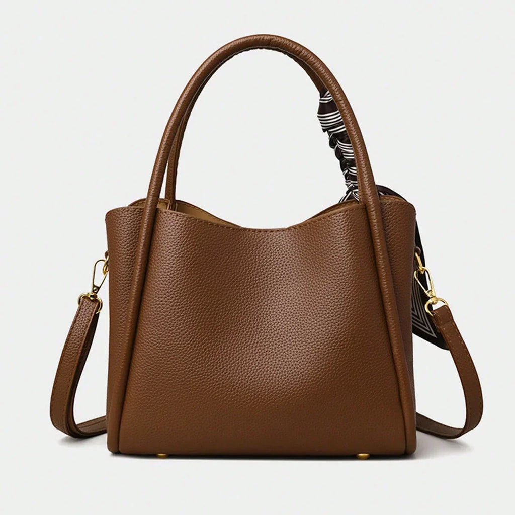 Sac seau femme marron en similicuir, forme triangulaire