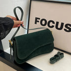 Sac porté épaule femme en suédine et similicuir, à rabat, vert