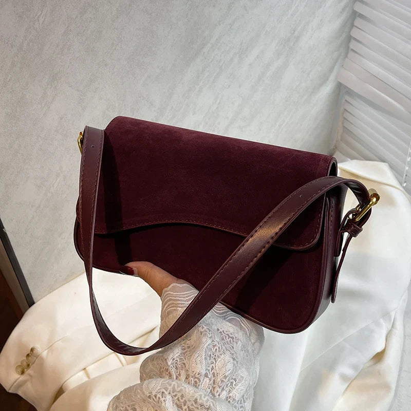 Sac porté épaule femme en suédine et similicuir, à rabat