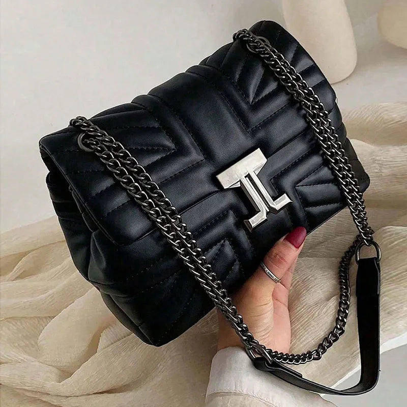Sac matelassé noir mat femme, chaîne coulissante à maillons, noir