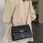 Sac matelassé noir mat femme, chaîne coulissante à maillons