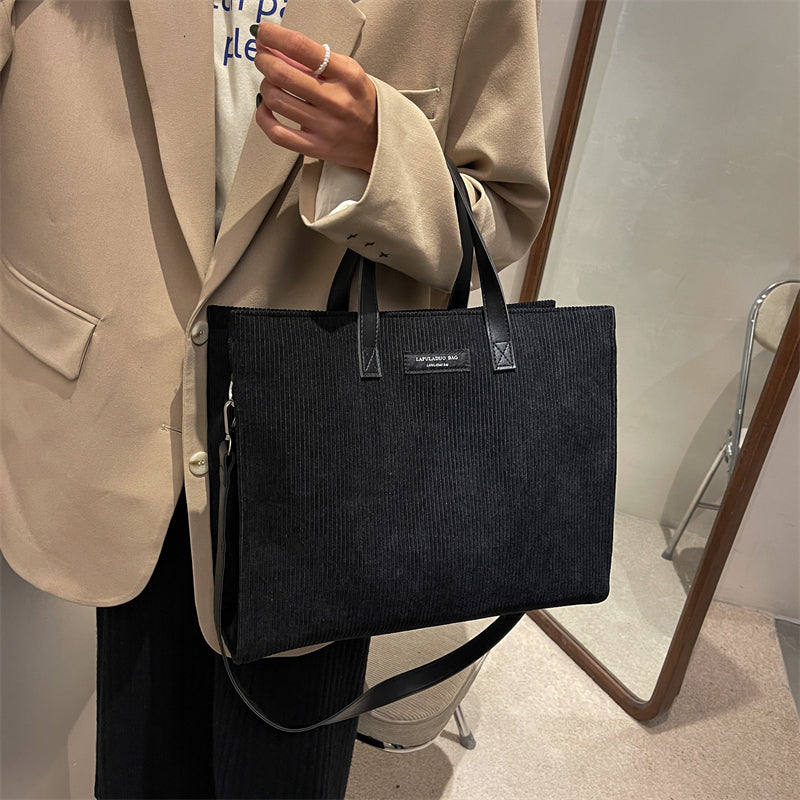 Grand cabas rigide femme noir, bandoulière amovible, 33 x 27 cm