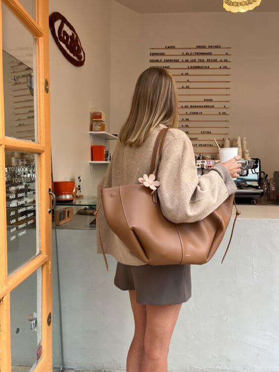 Grand sac à main femme style vintage, anses courtes et bandoulière