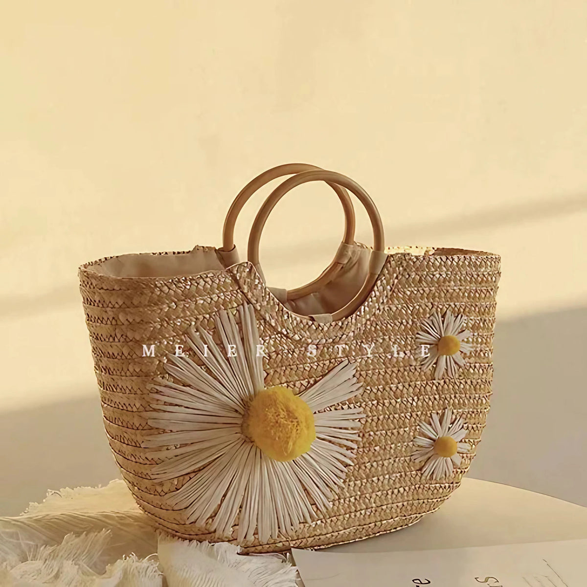 Sac panier en paille femme à fleurs, anses rondes en bois, marguerites