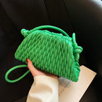 Pochette bandoulière femme matelassée, forme trapèze