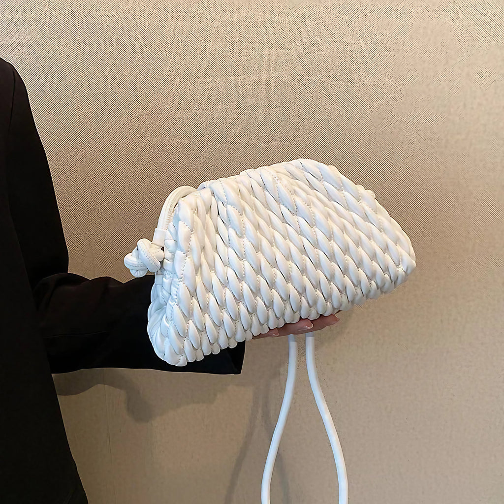 Pochette bandoulière femme matelassée, forme trapèze, blanc