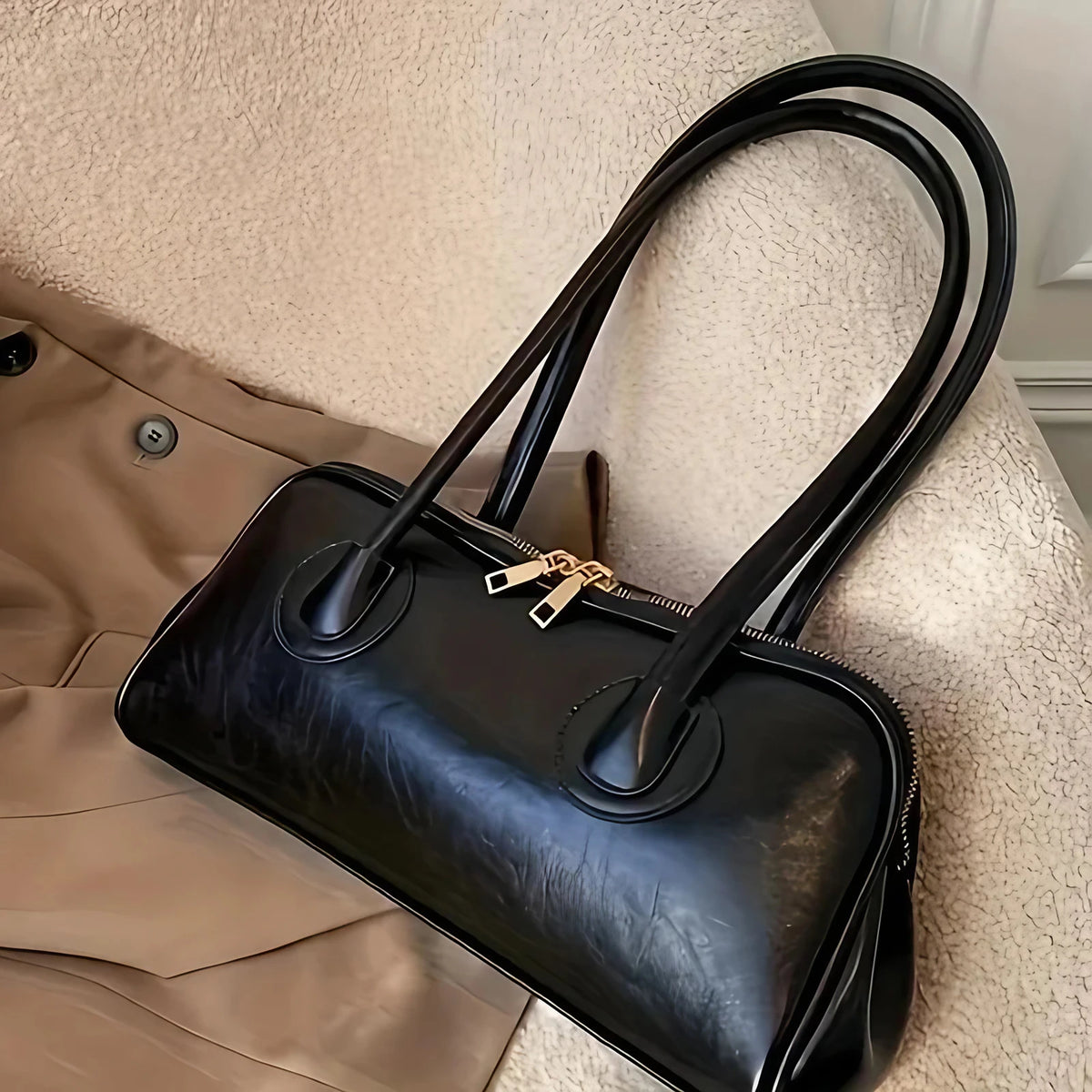 Sac porté épaule femme rectangulaire à double anse, quatre coloris, noir