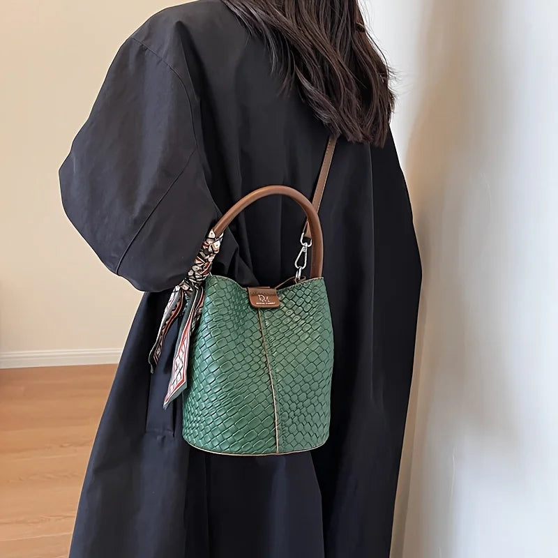 Sac seau femme tressé en similicuir, fermeture aimantée