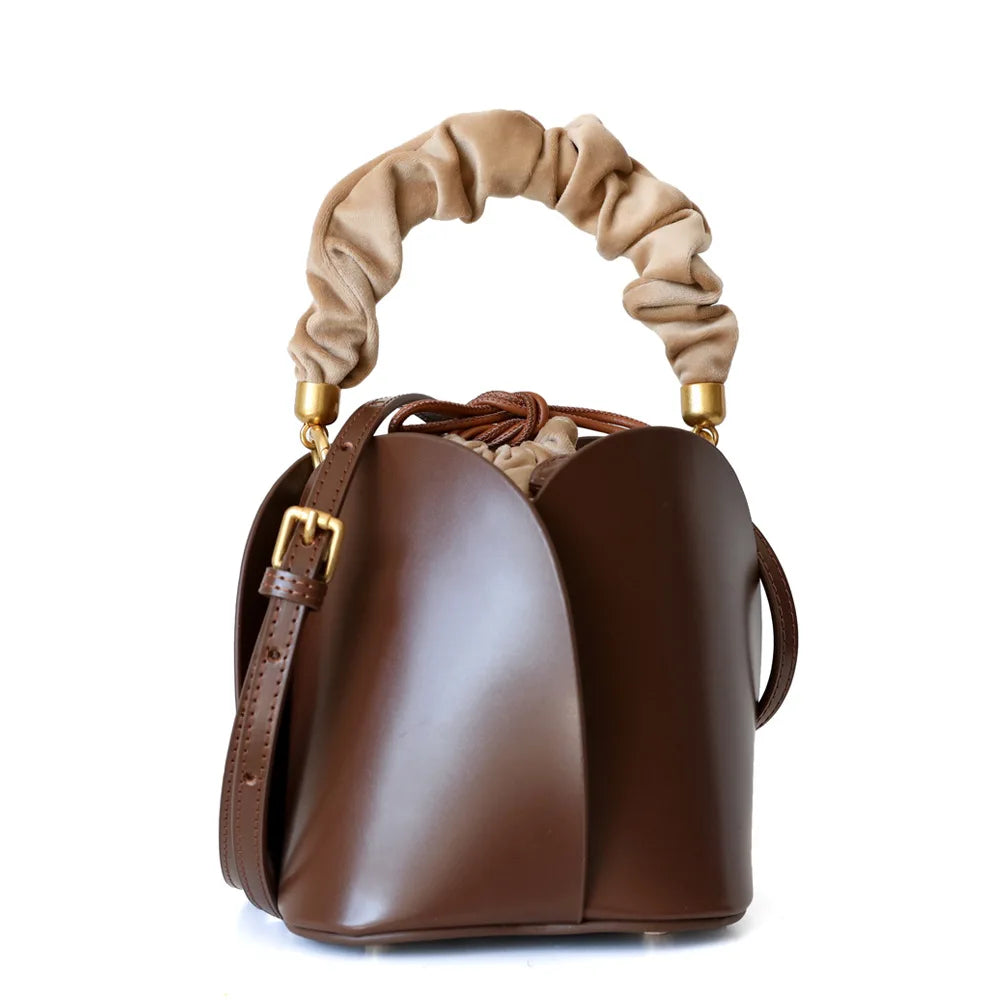 Petit sac seau femme en cuir, deux anses interchangeables, marron