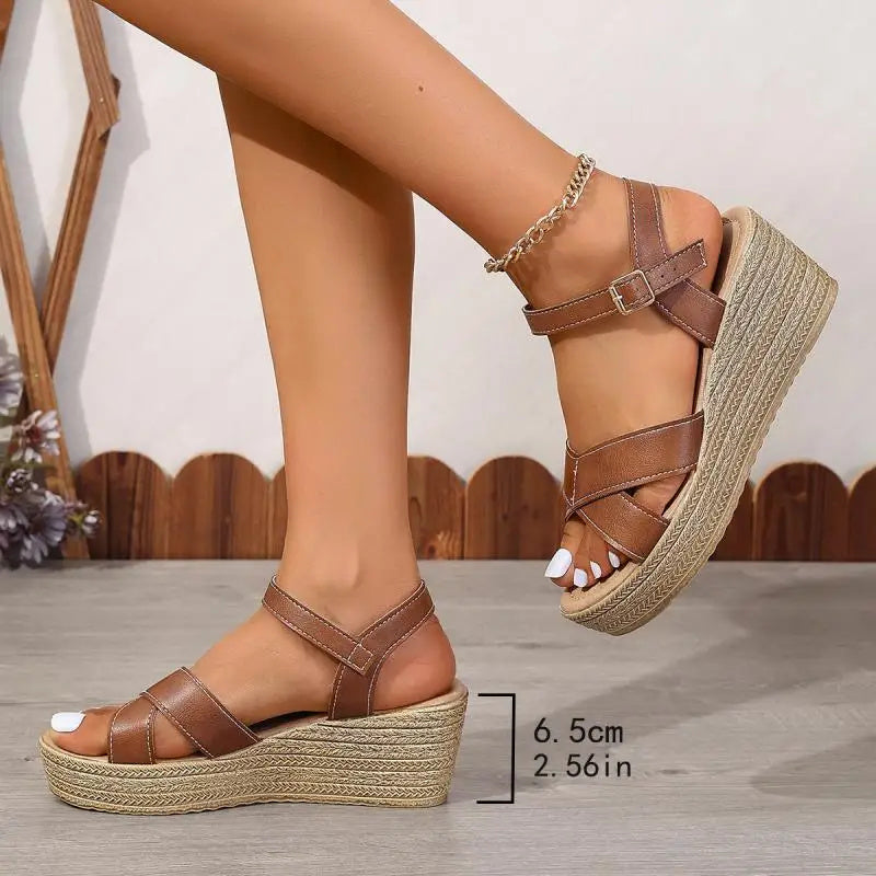Sandales compensées femme à brides croisées et boucle, 36 à 41