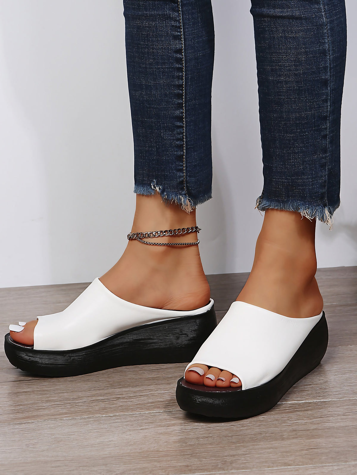 Sandales compensées femme à bout ouvert, trois coloris, 35 au 44, blanc
