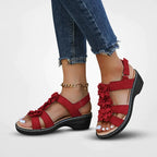 Sandales femme à plateforme et scratch, détails fleuris, rouge