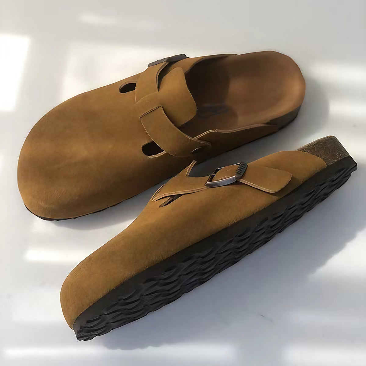 Sandales unisexe à la ligne épurée, quatre coloris, du 34 au 47, marron