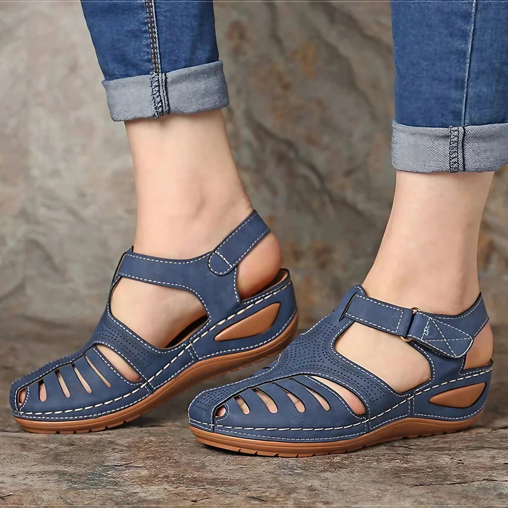 Sandales rétro femme à brides et boucle, cinq coloris, bleu