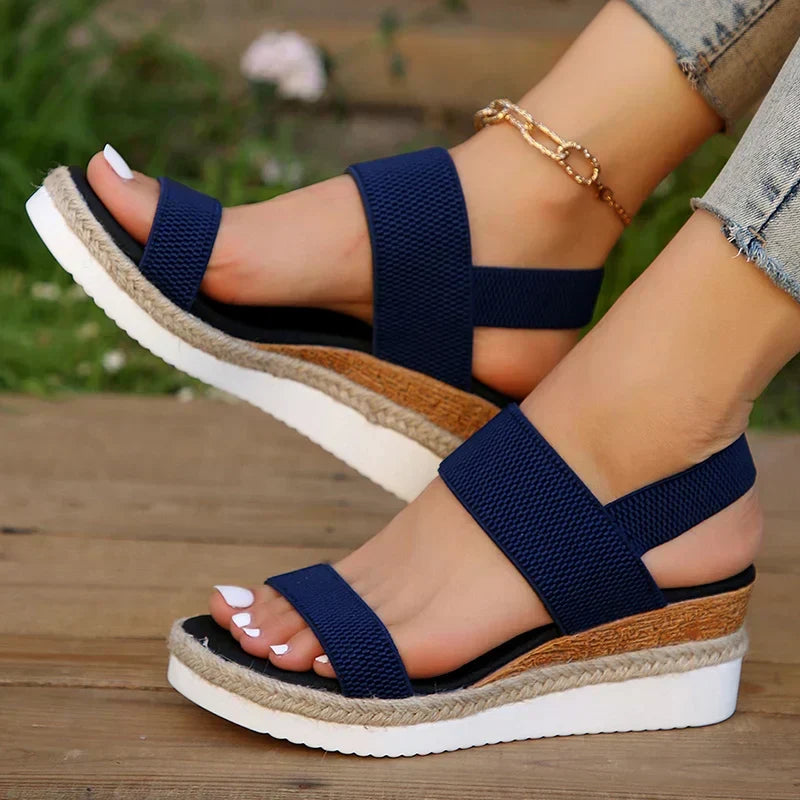 Sandales à plateau femme à brides, cinq coloris, du 35 au 43, bleu