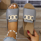 Sandales femme à bout ouvert, boucle dorée en métal, gris