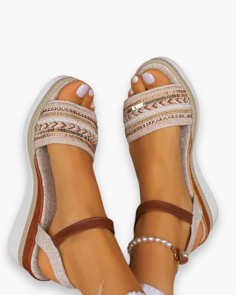 Sandales femme beige à bride cheville réglable, pour l'été