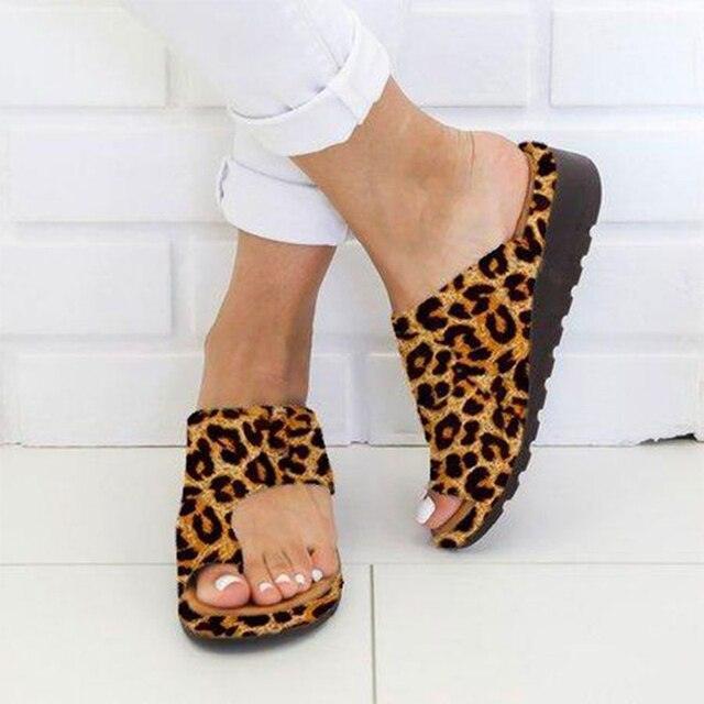 Sandales orthopédiques femme chaussant large, brides réglables, marron clair