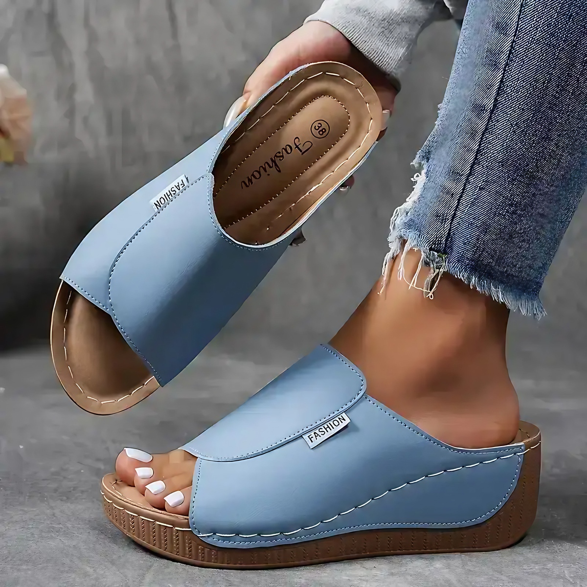 Sandales à plateforme femme, brides réglables, six coloris, bleu clair