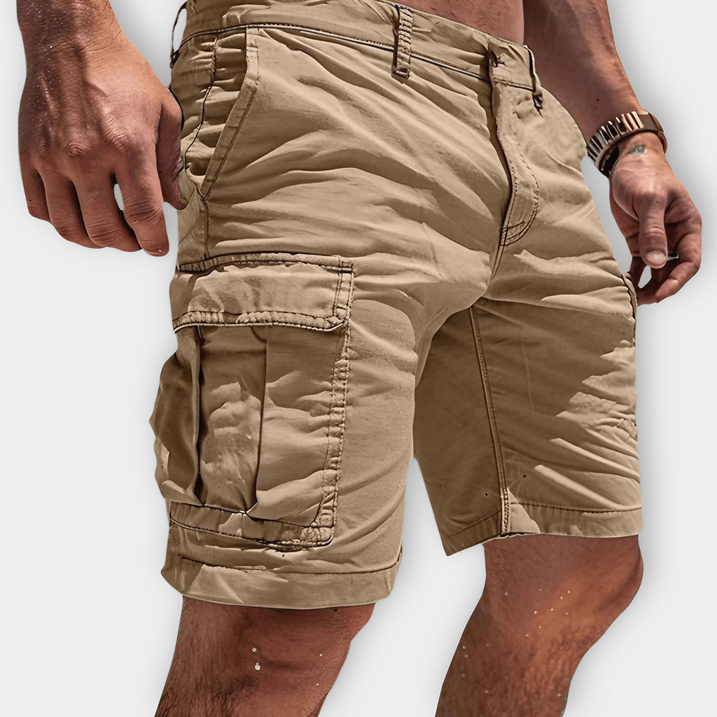 Short cargo homme léger à poches latérales, beige ou noir, beige