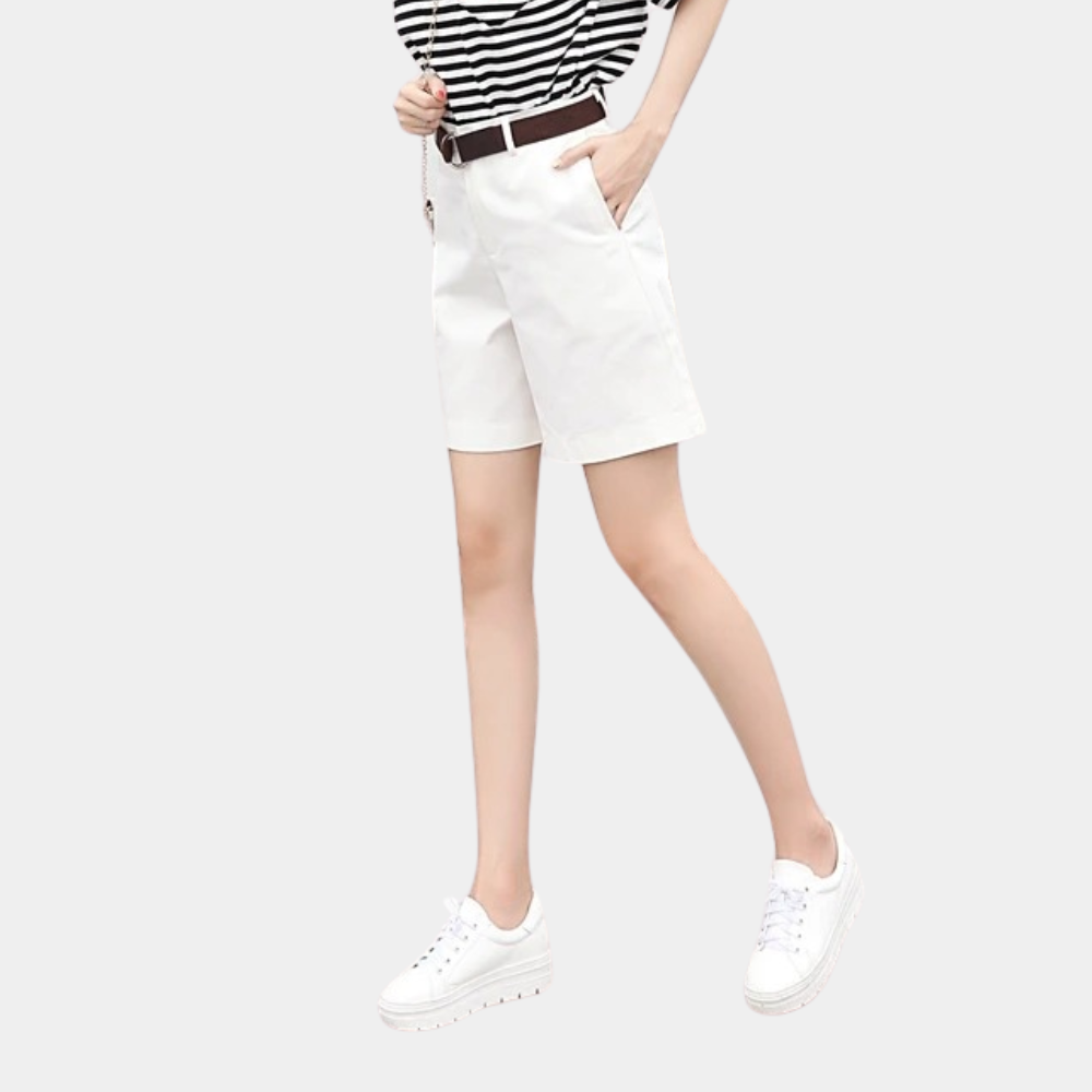 Short bermuda femme à poches et passants de ceinture, six coloris