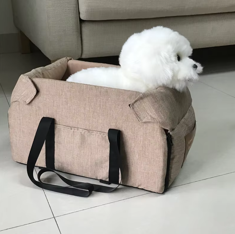 Siège de voiture pour chien rembourré avec attache, deux tailles