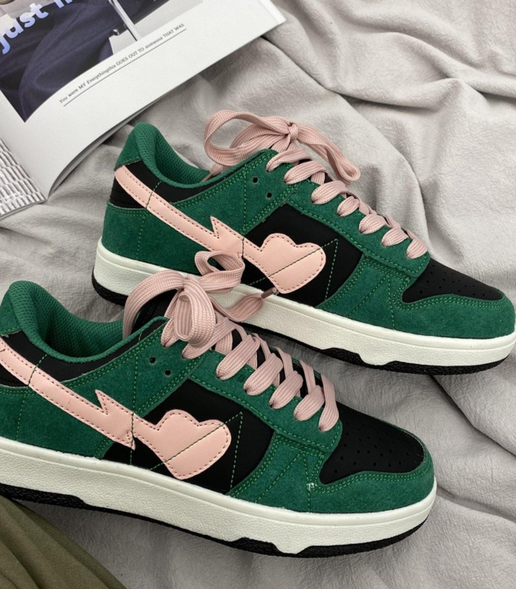 Baskets femme à motif cœur, neuf coloris, du 36 au 40