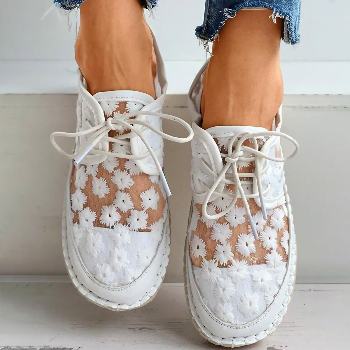 Baskets orthopédiques femme aérées à motif fleuri, blanc ou beige, blanc