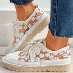 Baskets orthopédiques femme aérées à motif fleuri, blanc ou beige