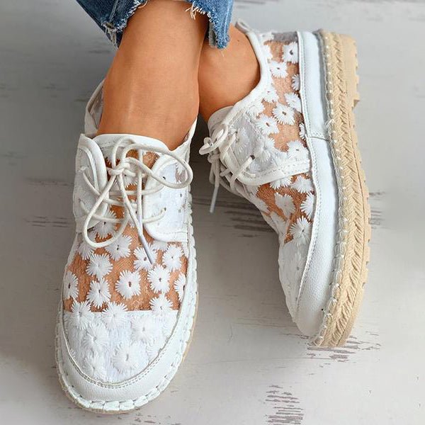 Baskets orthopédiques femme aérées à motif fleuri, blanc ou beige