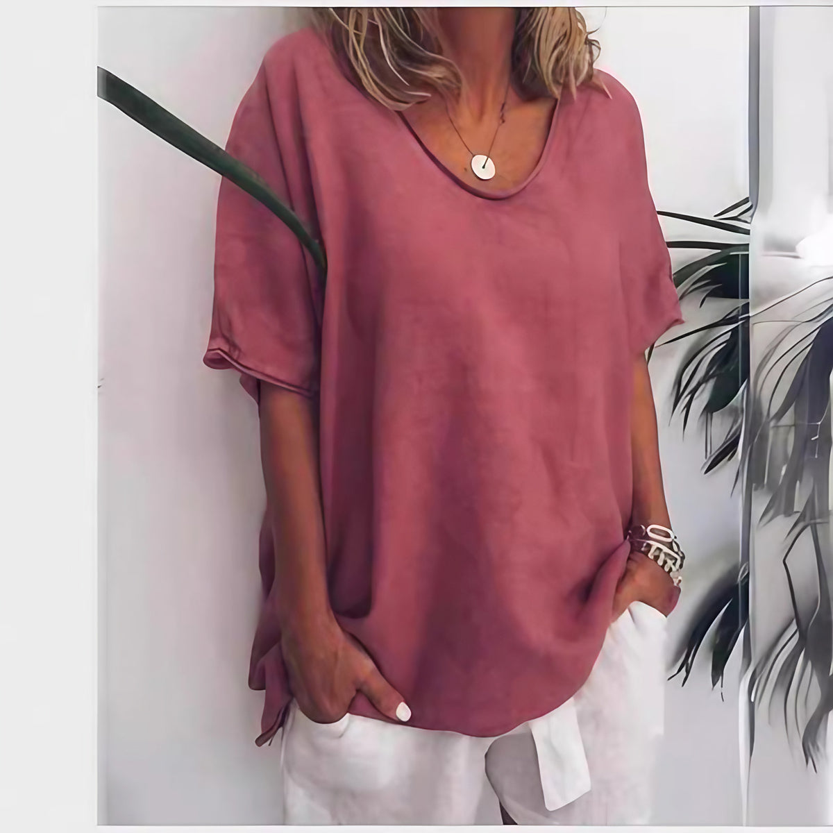 T-shirt femme col V, manches courtes, six coloris, rouge