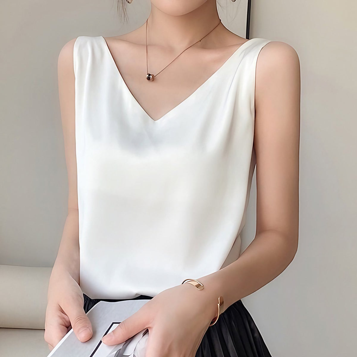 Top femme col V coupe fluide, sept coloris, du S au 3XL, blanc