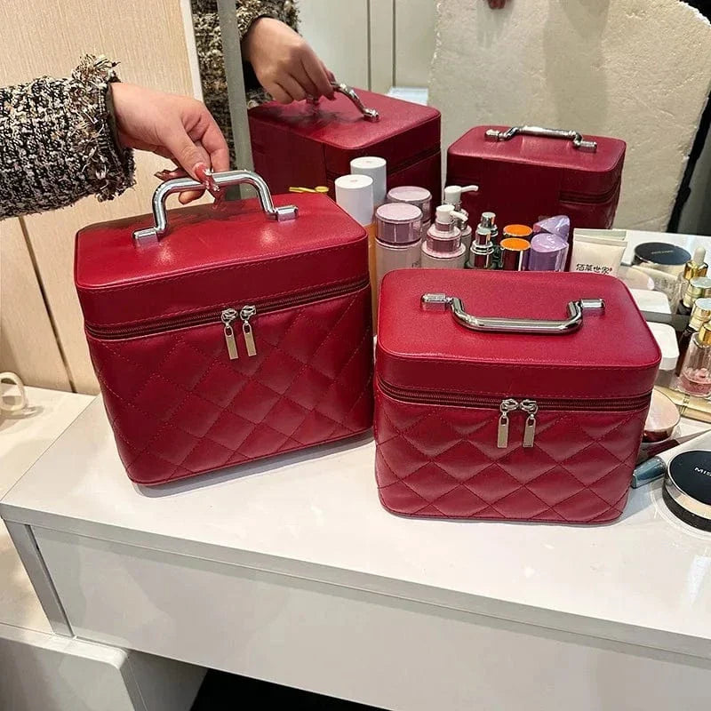 Trousse de toilette femme en similicuir, deux tailles, cinq coloris, rouge