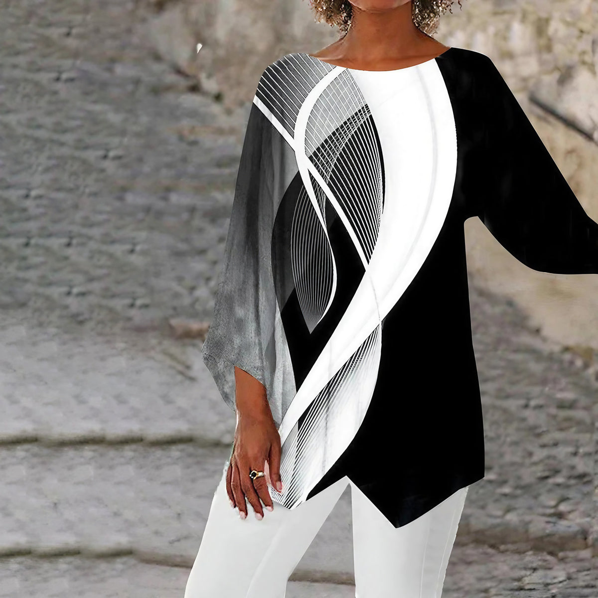 Tunique femme à motif géométrique noir et blanc, manches longues