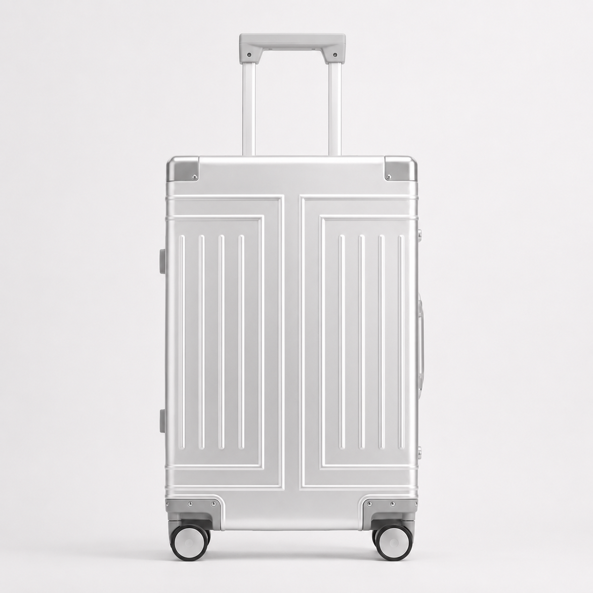 Valise cabine en aluminium argentée, compartiment avant