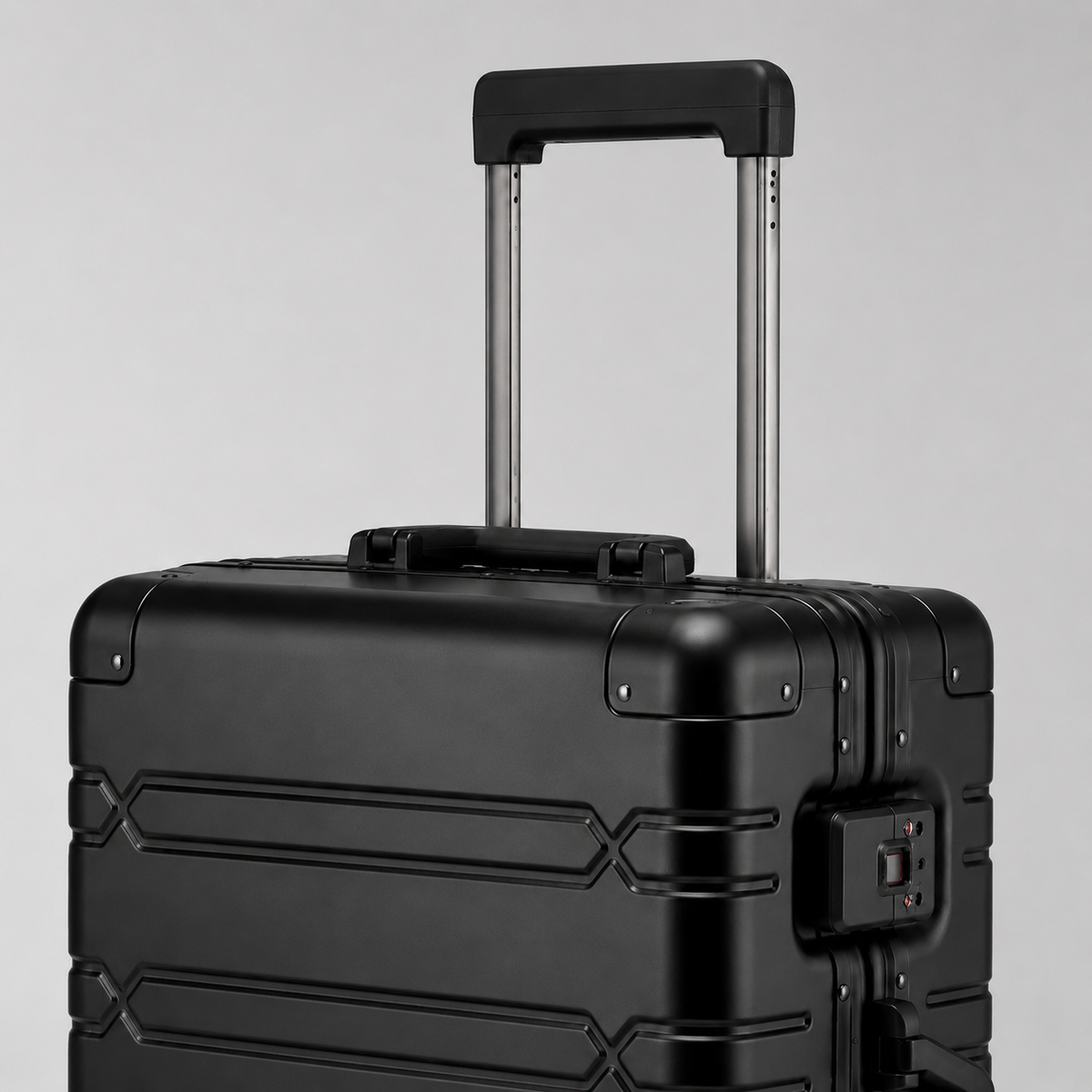 Valise rigide aluminium-magnésium, serrures TSA, trois formats