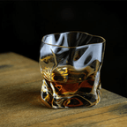 Verre à whisky japonais effet froissé, en coffret bois